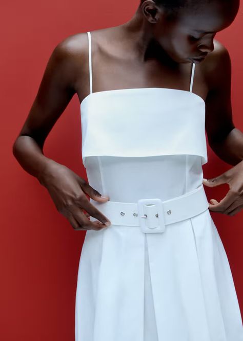 All-white parties are a trend, known for their sophisticated vibe. Guests dress head-to-toe in white, creating a chic and unified look. These gatherings, often held in summer, exude freshness and celebration, making them popular for events from casual get-togethers to upscale soirées.
@Mango 


#NYSG #WHITE #dress #fashion #whitedress White Party Outfits, Outfits Ideas For Men, All White Party Outfits, Floral Crochet Dress, White Party Outfit, All White Party, All White Outfit, Off Shoulder Fashion, Los Angeles Style