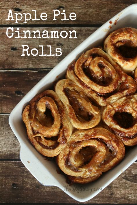 Two of our favorite baked treats are cinnamon rolls and apple pie. If you feel the same way, we have just the recipe for you – an Apple Pie Cinnamon Rolls Recipe! These rolls are so delicious and perfect as either a breakfast treat with a cup of coffee or as a dessert. The whole … Cinnamon Rolls Recipe Easy, Cinnamon Roll Turkeys, Yeast Cinnamon Rolls, Dessert Rolls, Apple Pie Cinnamon Rolls, No Yeast Cinnamon Rolls, Homemade Cinnamon Rolls Easy, Rolls Recipe Easy, Apple Desserts Easy