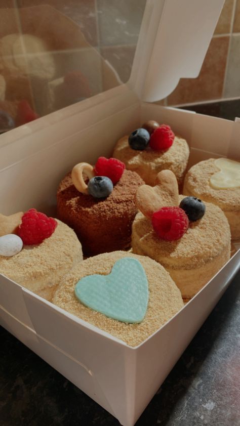 Box of 6 mini honey cakes in different flabours Honey Cakes, Napoleon Cake, Honey Cake, Honey, Cake, Quick Saves