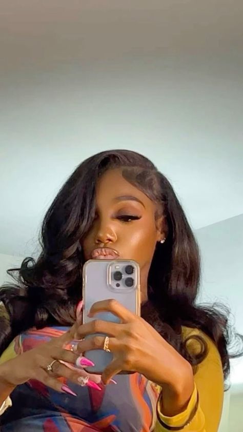 Curled Side Part, Quick Weave Hairstyles, Dyed Hair Inspiration, Hair Laid, Hair Stylist Life, Side Part, Baddie Hairstyles, Hair Game, Hair Journey