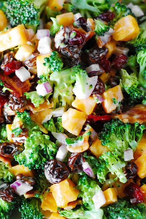 Broccoli Salad With Cheese, Brócoli Salad, Broccoli Bacon Salad, Salad With Raisins, Broccoli Salad With Raisins, Broccoli Salad With Bacon, Best Broccoli Salad Recipe, Salad Recipes With Bacon, Easy Broccoli Salad