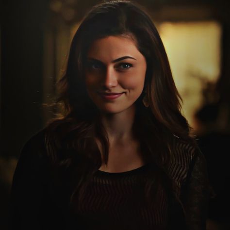 Hayley Mikaelson, Hailey Marshall, Hayley And Elijah, Jaina Solo, Hayley Marshall, Tvd Universe, Vampire Diaries Damon, Phoebe Tonkin, Hope Mikaelson