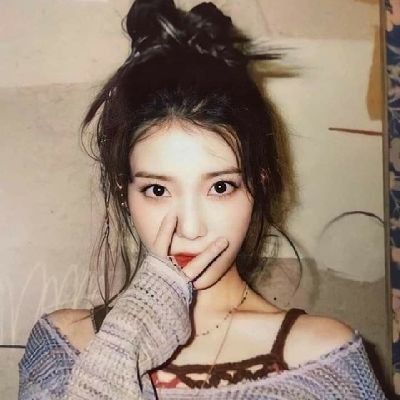 Iu Hair, K Pop Star, Korean Aesthetic, 인물 사진, Korean Actress, Selfie Poses, Kpop Aesthetic, Girl Icons, Korean Singer