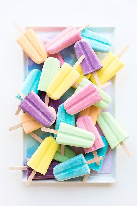 Dreamsicle Popsicles Ice Pop Recipes, Popsicle Party, Pastel Cupcakes, Dessert Simple, Slow Cooker Desserts, Ice Lolly, Popsicle Recipes, Festa Party, Bohol