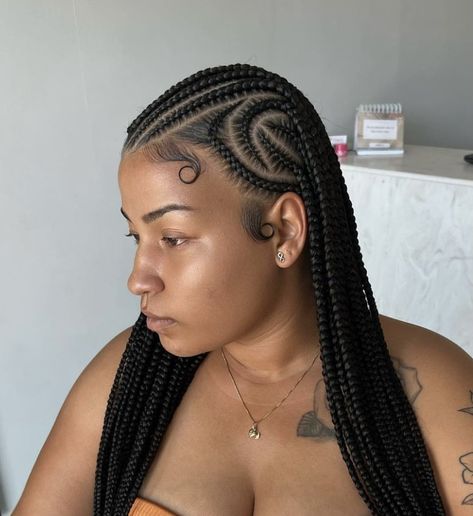 Stitch In Braids, Horizontal Cornrows, Cornrows With Edges, Trendy Cornrows, Cornrows Natural Hair, Cornrows Braids For Black Women, Short Box Braids Hairstyles, Braided Hairstyles For Black Women Cornrows, Feed In Braids Hairstyles