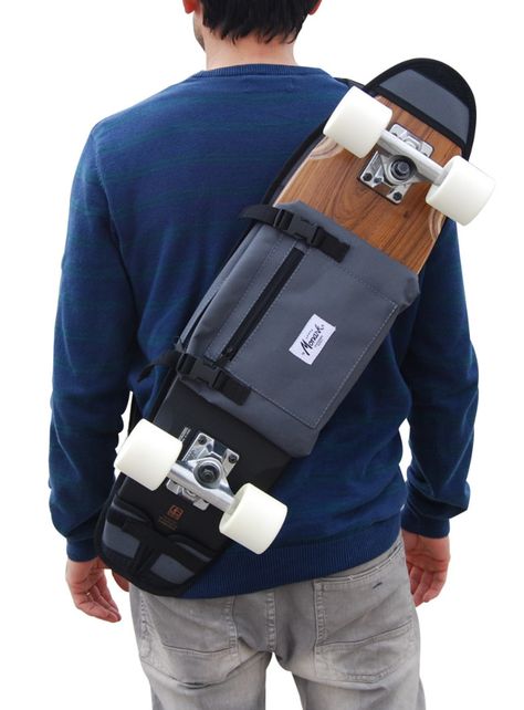 Skateboard backpack to transport your skateboard easily Make Your Own Backpack, Skateboard Bag, Skate Backpack, Skateboard Backpack, Vietnam Backpacking, Thailand Backpacking, Skateboard Photography, Cruiser Skateboards, Custom Skateboards