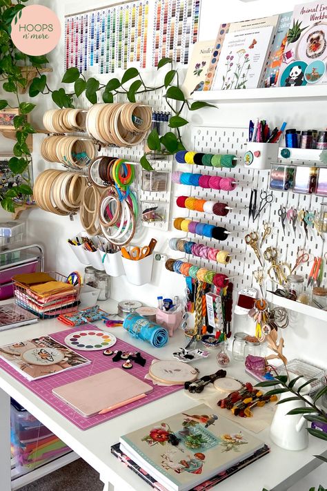 #craftroom #workspace #homeoffice #embroideryhoops #embroiderysupplies Embroidery Desk Work Spaces, Embroidery Craft Room, Making Cute Things, Stationery Store Design, Embroidery Studio, Crafting Corner, Embroidery Mini, Room Inspired, Art Studio Room