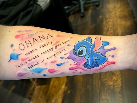 Small Ohana Tattoo Ideas, Stitch Ohana Tattoo, Meaningful Family Tattoo Ideas, Good Family Tattoo, Matching Family Tattoos, Elephant Family Tattoo, Disney Stitch Tattoo, Family Tattoo Ideas, Ohana Tattoo