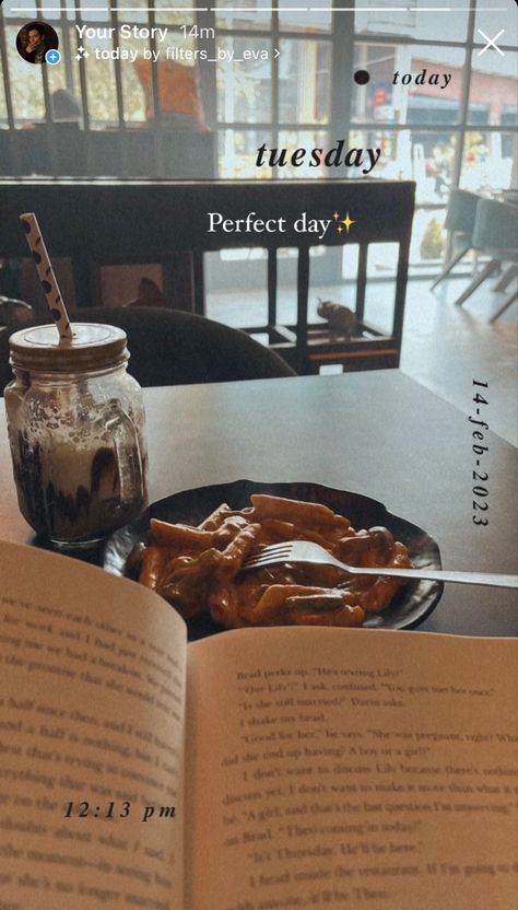 #solodate #aesthetic #cafe #books #selflove Solo Coffee Date Aesthetic, Self Date Aesthetic, Solo Date Aesthetic, Coffee Dates Aesthetic, Date Aesthetic, Solo Date, Aesthetic Cafe, Romanticising Life, Monthly Challenge