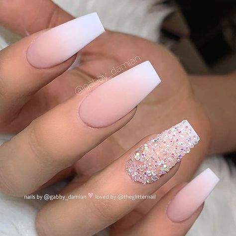 Try These Stunning Ombre Nail Designs For Different Occasions - Matte Finish Nail Black, Coffin Nails Ombre, Unghie Sfumate, French Ombre, Ombre Acrylic Nails, Matte Nails Design, Coffin Press On Nails, Ombre Nail Designs, Black French