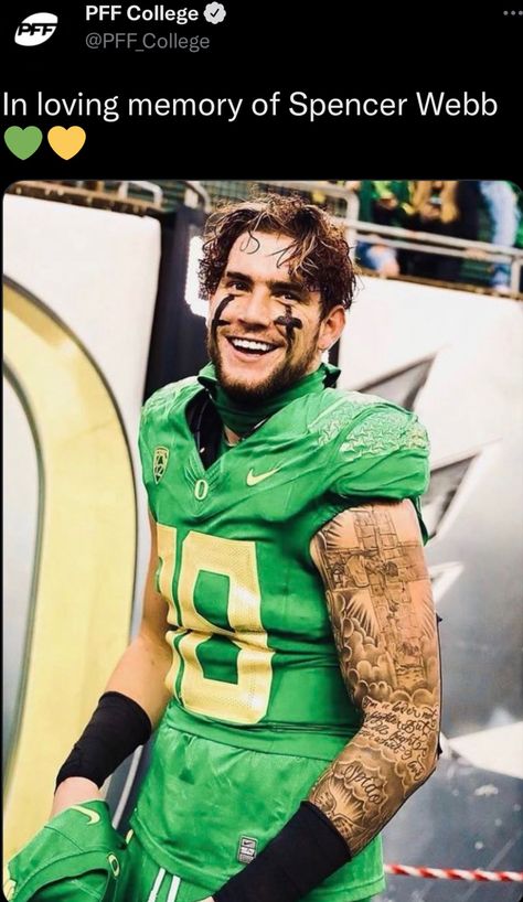 Spencer Webb, Collage Football, Oregon Football, Aesthetic College, In Loving Memory, Green Aesthetic, College Football, American Football, Captain America