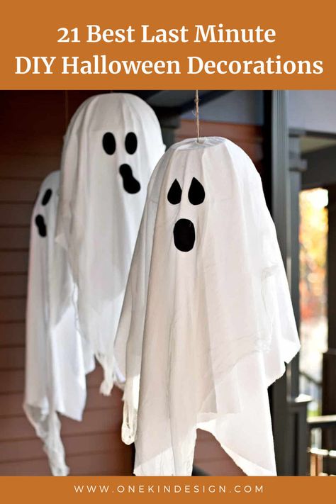 With Halloween just around the corner, it’s not too late to add some last-minute DIY Halloween decorations to bring some spooky fun to your property. Most of these project ideas are inexpensive, simple to create, and fun for the whole family! Scary Ghost Decorations, Diy Halloween Ghost Decorations, Ghost Halloween Decorations, Porta Halloween, Diy Ghost Decoration, Diy Halloween Ghosts, Diy Ghost, Halloween Ghost Decorations, Casa Halloween