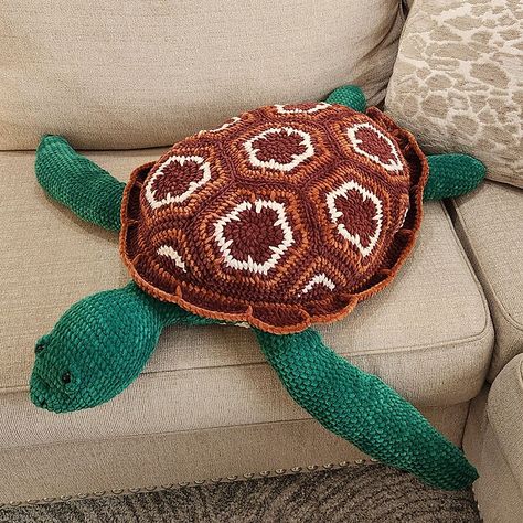 Easy crochet patterns | Carol Hladik Designs Sea Turtle Crochet Pattern, Crochet Turtle Pattern Free, Sea Turtle Crochet, Turtle Crochet Pattern, Halloween Yarn, Giant Pacific Octopus, Crochet Turtle Pattern, Turtle Crochet, Tl Yarn Crafts