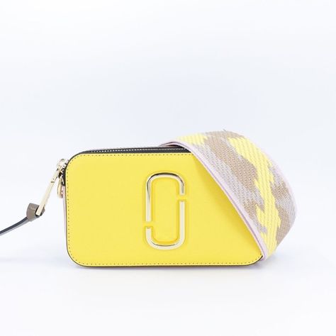 Marc Jacobs Women's Snapshot Camera Bag In Saffiano Leather Yellow Os Brand New With All Tags. Marc Jacob's Iconic Snapshot Camera Bag Is A Wise Style Investment. Crafted In Luxurious Saffiano Leather, It Features A Gold-Tone Metal Double-J Logo And Detachable Chain Motif Webbing Strap That Lend Timeless Elegance To The Compact Silhouette. Hold As A Clutch Or Carry Across The Body To Instantly Elevate Any Ensemble. Saffiano Leather Gold-Tone Hardware Zip Closure Detachable Dotted Strap Double "J Marc Jacobs Snapshot Bag, Double J, Trendy Purses, Luxury Bags Collection, Acrylic Nails Coffin Pink, Girly Bags, Webbing Strap, Marc Jacobs Bag, Pretty Bags