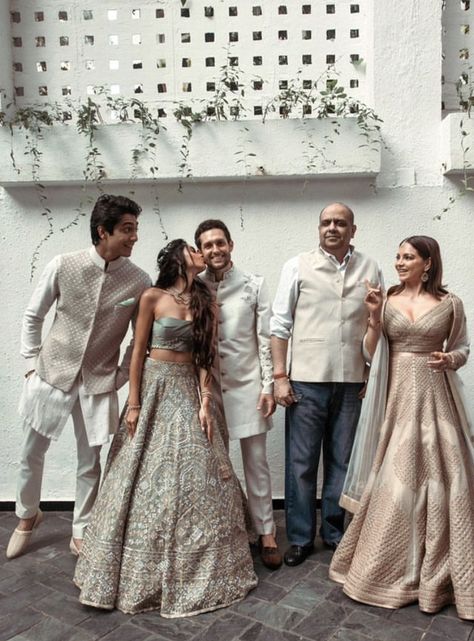 Alaana Pandey Wedding, Alana Pandey Wedding, Alana Pandey, Court Outfits, Alanna Panday, Court Outfit, Indian Wedding Receptions, Perth Wedding, Function Dresses