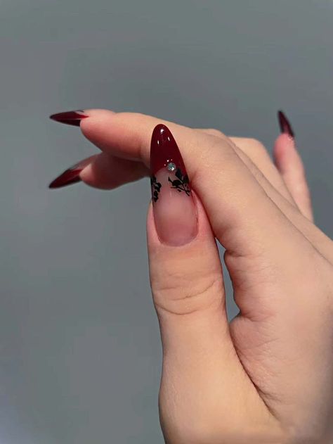 Vampy Nails, Tulip Nails, Engagement Nails, Nail Piercing, Witch Nails, Fake Nails Designs, Wow Nails, Medium Almond, Cherry Nails