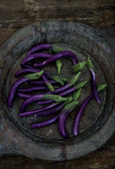 Beans Photography, Food Shoot, Purple Beans, Egg Plant, Purple Food, Food Art Photography, Beautiful Food Photography, Food Photography Inspiration, Food Props