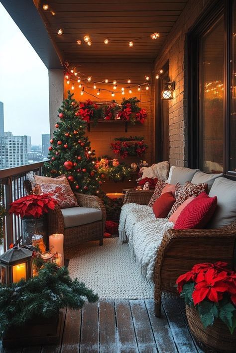 Christmas Small Balcony Decor, Christmas Patio Decor Apartment, Small Porch Christmas Decorations, Apartment Balcony Christmas Decor, Christmas Decorations Balcony, Christmas Balcony Ideas Apartment, Balcony Christmas Decor Apartment, Christmas Decor Balcony, Christmas Balcony Decor