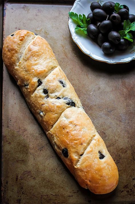 French Bread Bread Machine, Olive Bread Recipe, Baked Olives, Lamb Stew Recipes, Olive Bread, Creamy Potato Soup, Bread Baker, Black Olives, Bread Machine Recipes