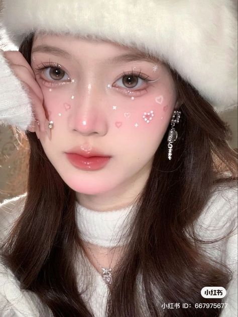 Makeup With Eyeshadow, Makeup Layout, Applying Eyeshadow, Heart Makeup, Yellow Makeup, Chinese Makeup, Princess Makeup, Korea Makeup, Makeup Accesories