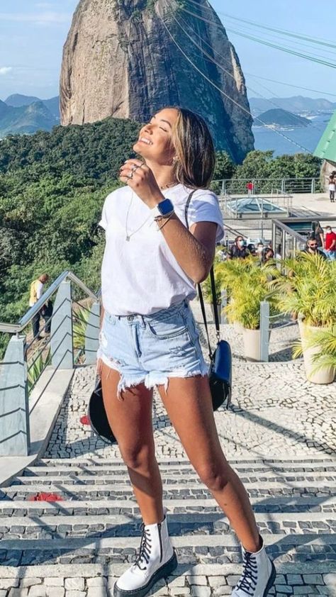 Look para ir de vacaciones a ¡Cualquier parte del Mundo! Outfit Ideas Colombia, Rio Outfits Summer, Outfit Guatape Colombia, Outfit Medellin Mujer, Medellin Colombia Outfit, Outfits Medellin, Rio Outfits, Medellin Outfit, Girly Outfits Classy