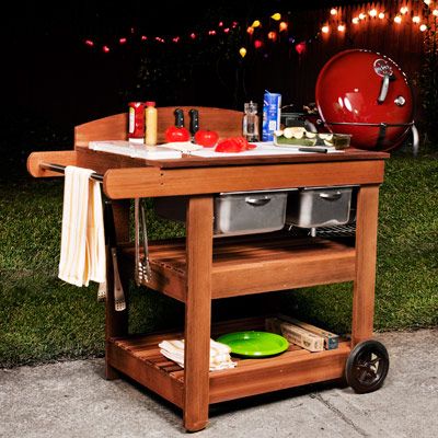 Wood Summer Grill Cart: Step-by-Step Plans - Our rolling prep station adds style and fun to any summer cookout! Diy Grill Table, Bbq Cart, Grill Diy, Table Grill, Outdoor Eating Area, Grill Cart, Diy Grill, Grill Table, Summer Cookout