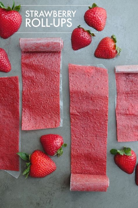 These Strawberry Roll-Ups make a GREAT addition to school lunches thanks to a quick whirl with the @Vitamix Blender. Check out the recipe on Shutterbean.com! Strawberry Roll Ups, Strawberry Rolls, Strawberry Roll, Vitamix Recipes, Fruit Roll, Fruit Roll Ups, Foodie Crush, Quick Easy Snacks, Blender Recipes