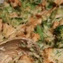 keto_rajeshree on Instagram: "#Keto lowcarb chicken alfredo #ketotransformation #ketofood #keto #viral keto video" Meal Prep Foods, Broccoli Grilled, Lazy Meal Prep, Grilled Chicken Parmesan, Easy Meal Prep Recipes, 1500 Calorie Meal Plan, Cook Ideas, Alfredo Bake, Chicken Alfredo Bake