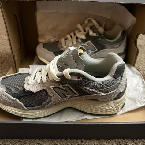 New With Box Never Worn Size 6.5 New Balance 2002r Rain Cloud, Gray New Balance Shoes, New Balance Shoes Women, Gray New Balance, New Balance 515, Grey New Balance, New Balance 2002r, Back To School Shoes, Shoes New Balance