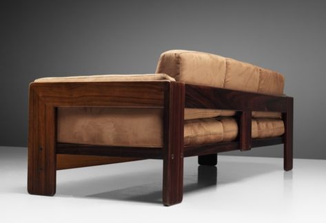 Knoll Bastiano three seater sofa Tobia Scarpa, Sofa Fabric, Italy Design, Three Seater Sofa, Seater Sofa, Italian Design, Atlanta, Walnut, Upholstery