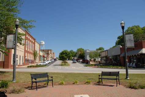 Visit this historic town for a glimpse of film locations for The Walking Dead, as well as great shopping and dining. - Senoia, GA Woodbury Twd, Best Road Trip Songs, Atlanta Map, Georgia Vacation, Movie Locations, Film Locations, Road Trip Fun, Water Skiing, Filming Locations