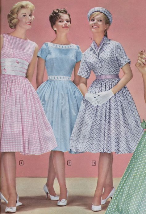 50s Retro Fashion, 50s Outfits Aesthetic, Petticoat Outfit Casual, 50s Aesthetic Outfits, Vintage Housewife Aesthetic, 50s Housewife Dress, Aesthetic Puppies, 50s Outfit, Housewife Dress