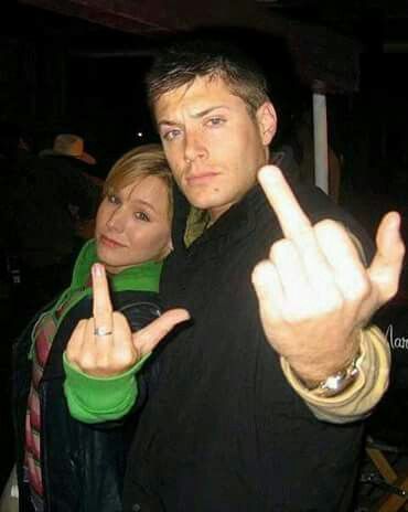 Kristen Bell and Jensen Ackles Kristin Bell, Veronica Mars, Dean Winchester, Jensen Ackles, Winchester, Dean, Mars