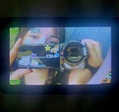 Camcorder Photography, Vintage Camcorder Aesthetic, Camcorder Footage Aesthetic, Camcorder Footage, Camcorder Aesthetic, Yearbook Pages, Realistic Fiction, Video Cameras, Mirror Pic