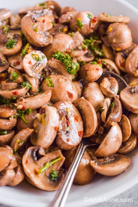 Italian Pickled Mushrooms Recipe, Easy Marinated Mushrooms, Marinade For Mushrooms, Italian Marinated Mushrooms, Marinaded Mushroom Recipes, Italian Marinated Vegetables, Greek Mushrooms Recipe, Marinated Salads, Marinated Olives Recipe