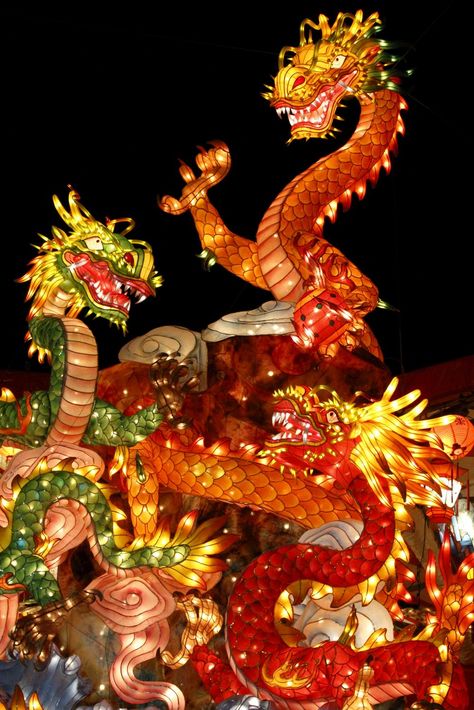 長崎、長崎ランタンフェスティバル／Nagasaki Lantern Festival Festival Japan, Festivals Around The World, Lantern Festival, Japan Culture, Kyushu, Kamakura, Nagasaki, Chinese Dragon, Chinese Culture