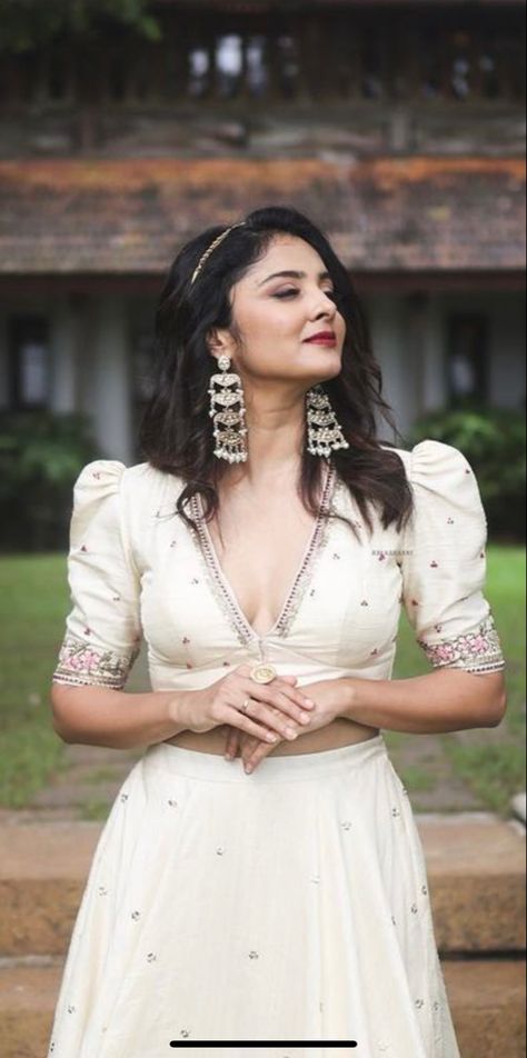 Reshma Sebastian, Blouse Indian, Victorian Blouse, Indian Blouse, Blouse Design Models, Picture Credit, Blouse Design, Blouse Designs, Pinterest Likes