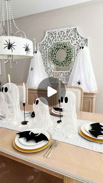 Halloween Decorations Black And White, Ghost Tablescape, Flameless Candles Decorating Ideas, Candle Tablescapes, Ghost Table, Cheesecloth Ghost, Happy Ghost, Table Halloween, Halloween Tablescape