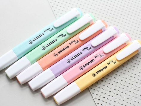 aesthetic pastel stabilo markers stationery journaling Highlighters Stabilo, Stabilo Pastel Highlighter, Highlighters Pastel, Stabilo Pens, Pastel Markers, Pastel Pens, Stabilo Pastel, Pastel Highlighters, Middle School Supplies