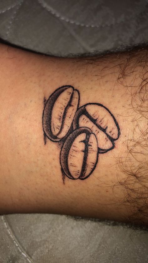 Barista Tattoo Ideas, Coffee Lover Tattoo, Coffee Bean Tattoo, Tattoo Cafe, Tato Minimal, Tatuagem Masculina Pequena, Bookish Tattoos, Coffee Tattoo, Coffee Tattoos