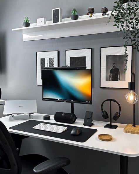 What do you think of this awesome desk setup? 🤔 - Welcome to the official CDS Pinterest account. We post daily workspaces, desk setups, and home offices for your inspiration. - All credit goes to @_marceldesign - #desksetup #workspace #homeoffice #officeinspiration #minimalist #deskdecor #workspaceinspiration #workfromhome #deskgoals #deskorganization #officedesign #deskstyling #officegoals #homedecor #desksetupgoals Content Creator Office, Desk Setup Workspace Inspiration, Desk Setup Workspace, Clean Desk Setup, Dream Desk Setup, Minimal Desk Setup, Mac Setup, Dream Desk, Clean Desk