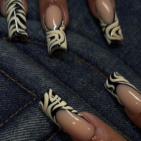 IZZY 💗 San Jose Natural Nails on Instagram: "Posting all the drafts 🦋  #trendynails #explorepagenails #nailart #nailartist #curvednails" Textured Nails Design, Nail Mood Board, Alternative Nail Ideas, Street Wear Nails, Short Nails With Designs, Artsy Nails Designs, Eccentric Nails, Demon Slayer Nails, Piercing Nails