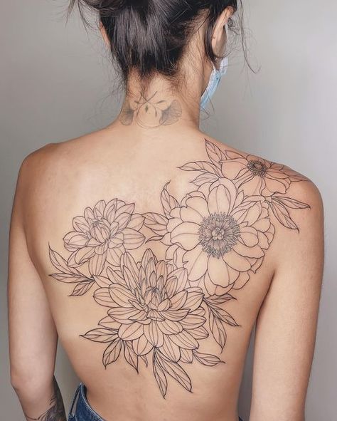 M Ü K on Instagram: "Floral back piece 🖤(neck tattoo is not by me) Thank you Marion for coming to Bordeaux. ❤️ Done at my studio @atelier.iwa . . . . BOOKINGS 🇫🇷 Bordeaux : currently closed 🇺🇸 NYC : Spring 2022, date TBD 🇺🇸 LA, San Francisco : Summer 2022, date TBD 🇪🇸 Barcelona : May 2022, date TBD . . . . . . . #dahlia #peony #anemone #floraltattoo #flowertattoo #floralart #botanicaltattoo #blacktattoo #backpiecetattoo #backtattoo #vegantattoo #ecotattooing #inkspiration #inked #tatto Floral Back Piece, San Francisco Summer, Unique Tattoos For Women, Nyc Spring, Back Piece Tattoo, Vegan Tattoo, Female Tattoo Artists, Back Piece, Botanical Tattoo