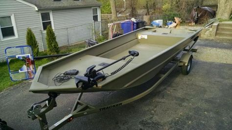 Jon Boat Fishing, Duck Hunting Boat, Jon Boat Modifications, Tracker Boats, John Boats, Aluminum Fishing Boats, Boat House Interior, Duck Boat, Boat Anchor