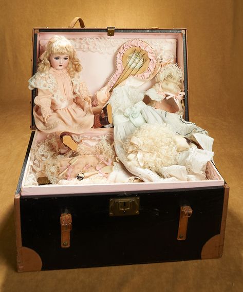 One Thing Leads to Another: 493 All-Original German Bisque Child, Handwerck, Exquisitely Fitted Trunk and Trousseau Doll Trunk, French Dolls, Soft Curls, Artist Doll, Vintage Dolls, Antique Dolls, Beautiful Dolls, Trunk, Holiday Gifts