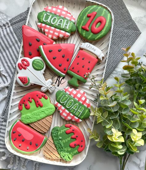 Watermelon Decorated Cookies, Watermelon Cookies Decorated, Cake Yalda, Yalda Design, Yalda Cake, Yalda Gift, Watermelon Sugar Cookies, Painting Cookies, Summer Sugar Cookies