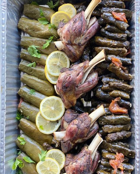 Tina Lattouf Chamoun on Instagram: “What’s your favorite, stuffed grape leaves (warak arish/ Warak enab/ dawali) or stuffed squash / zucchini (koussa) 😍 Beautifully done…” Warak Enab, Jordanian Food, Stuffed Squash, Squash Zucchini, Stuffed Grape Leaves, Grape Leaves, Middle Eastern, Zucchini, Steak