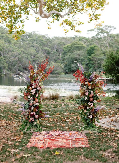 25 COOL WEDDING CEREMONY STYLING IDEAS – Hello May Ceremony Styling, Floral Ceremony, Bridal Party Tables, Reception Ceremony, Cool Wedding, Wedding Arbour, Dream Venue, Quirky Wedding, Bridal Table