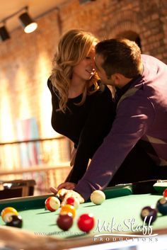 Billiards Photoshoot, Kiss Pose, Awkward Kiss, Videographer Wedding, Mexican Bridal Showers, Playing Pool, Anniversary Couple, Dj Wedding, Pictures Engagement