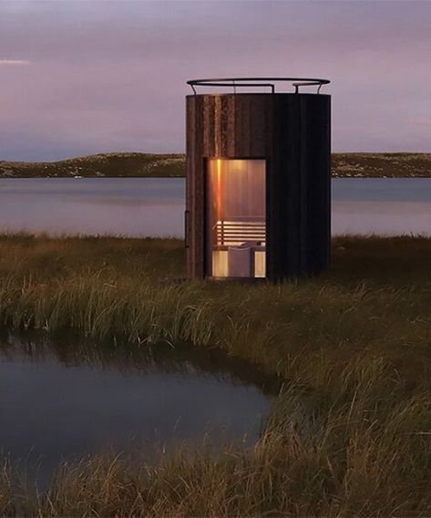 curved LUMIPOD sauna combines well-being + reconnection with nature Sauna Architecture, Round Sauna, Sauna Cabin, Sauna House, Finnish Sauna, Timber Structure, Wooden Cabins, A Frame Cabin, Construction Process